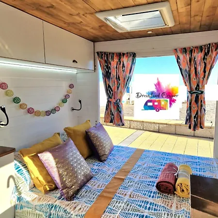 Camping Camper Estatico Solo Para Alojar En El Frente Del Mar *