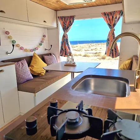 Camper Estatico Solo Alojar En El Frente Del Mar * La Tejita