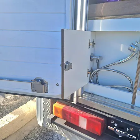 Camper Estatico Solo Para Alojar En El Frente Del Mar La Tejita