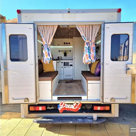 Camper Estatico Solo Para Alojar En El Frente Del Mar *